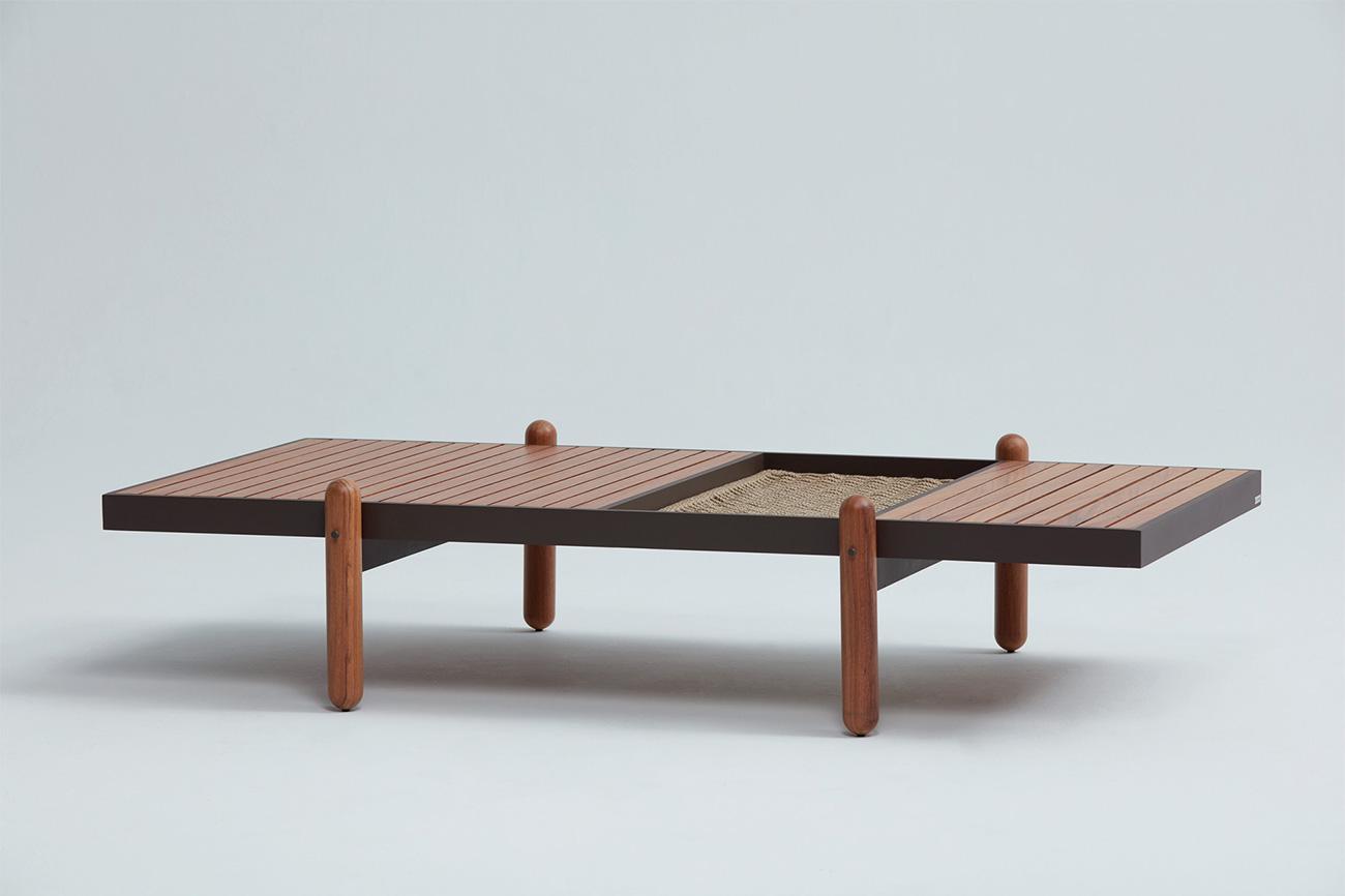 Onyx Table