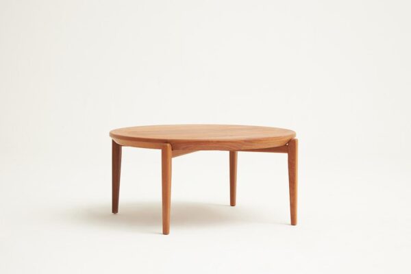 Bronson Table